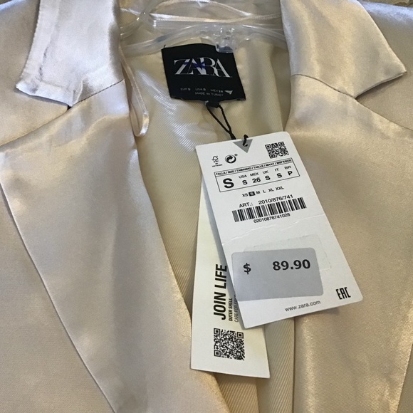Zara beautiful blazer in a very soft cream color NWT, 1 button closure, small - Picture 5 of 11